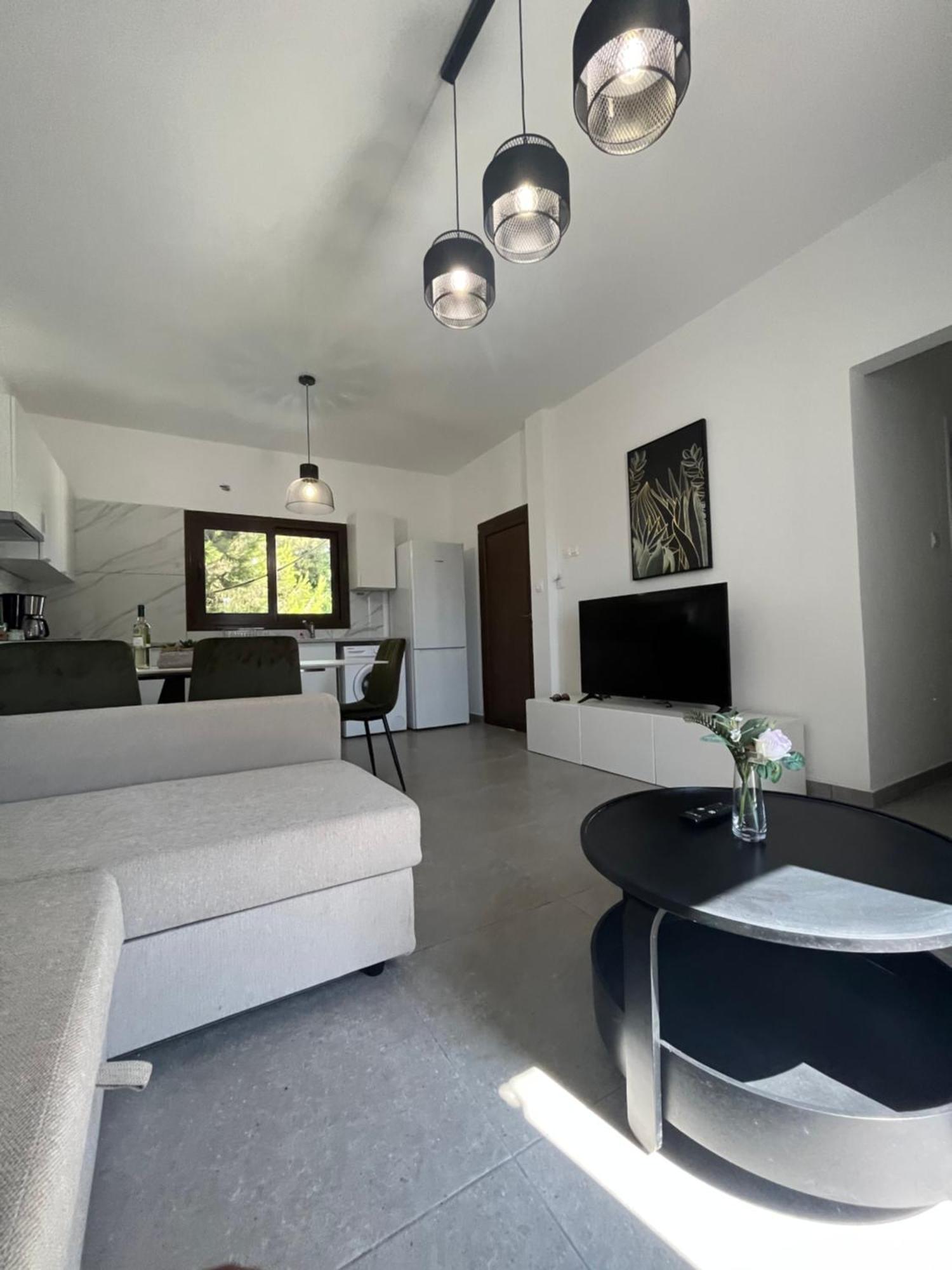 Serenityone - Centrally Located One Bedroom Apt Ayia Napa Exterior foto